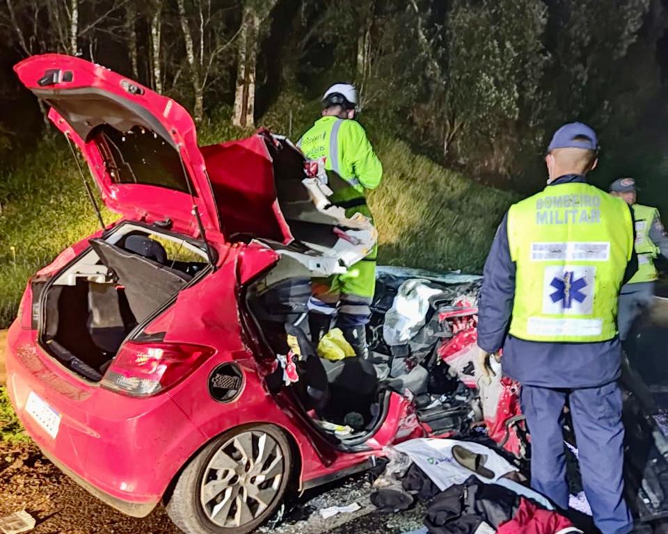 Grave acidente na BR-116 deixa uma morte e uma pessoa gravemente ferida