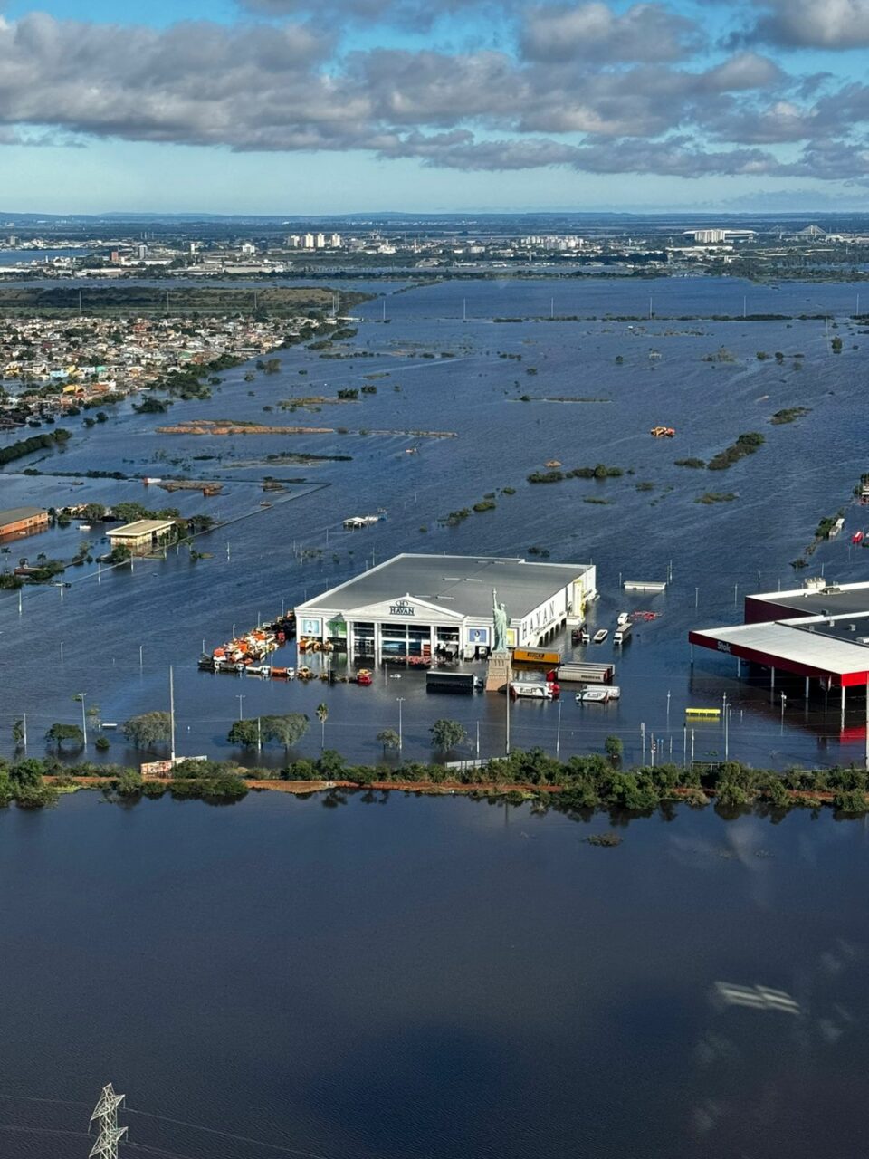 Segunda loja da Havan é inundada no RS; veja antes e depois