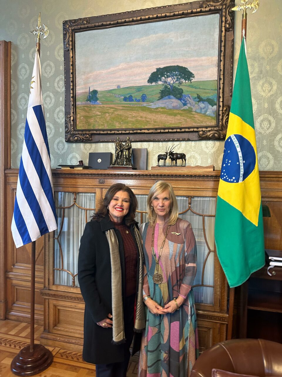 Marilisa tem encontro com vice-presidente do Uruguai Em Portugal, comitiva catarinense sela acordo de cooperação com o Porto de Sines para fortalecer cadeia logística e de comércio exterior