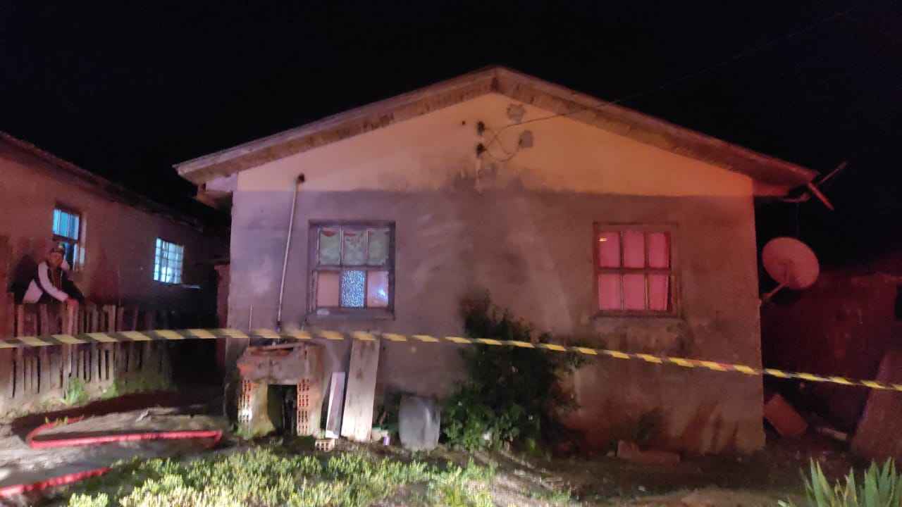 Incêndio atinge casa durante madrugada em São Joaquim