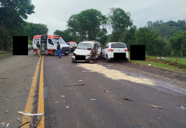 Motociclista morre ao ser projetado para ribanceira após acidente na BR-282