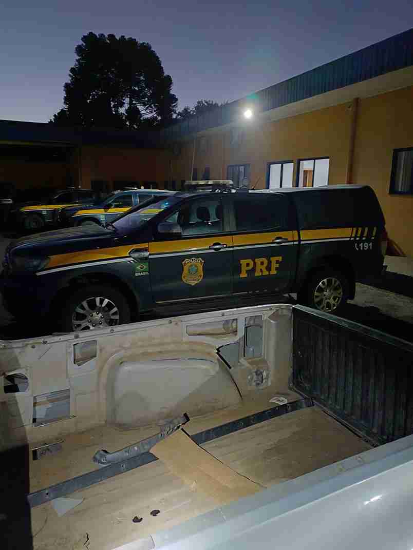 PRF em Lages apreende anabolizantes escondidos em Saveiro