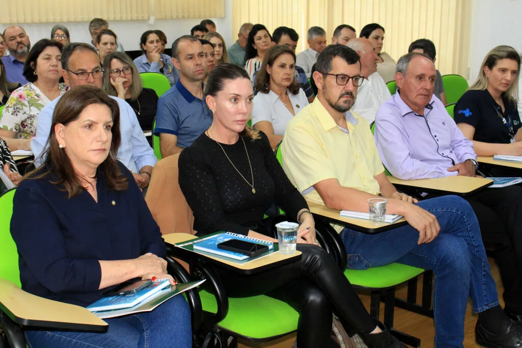 Prefeitos eleitos da Serra Catarinense se reúnem na Amures